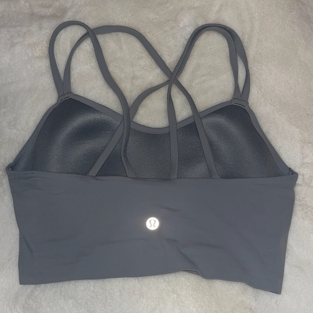 Lululemon like a cloud bra